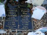 image of grave number 679526
